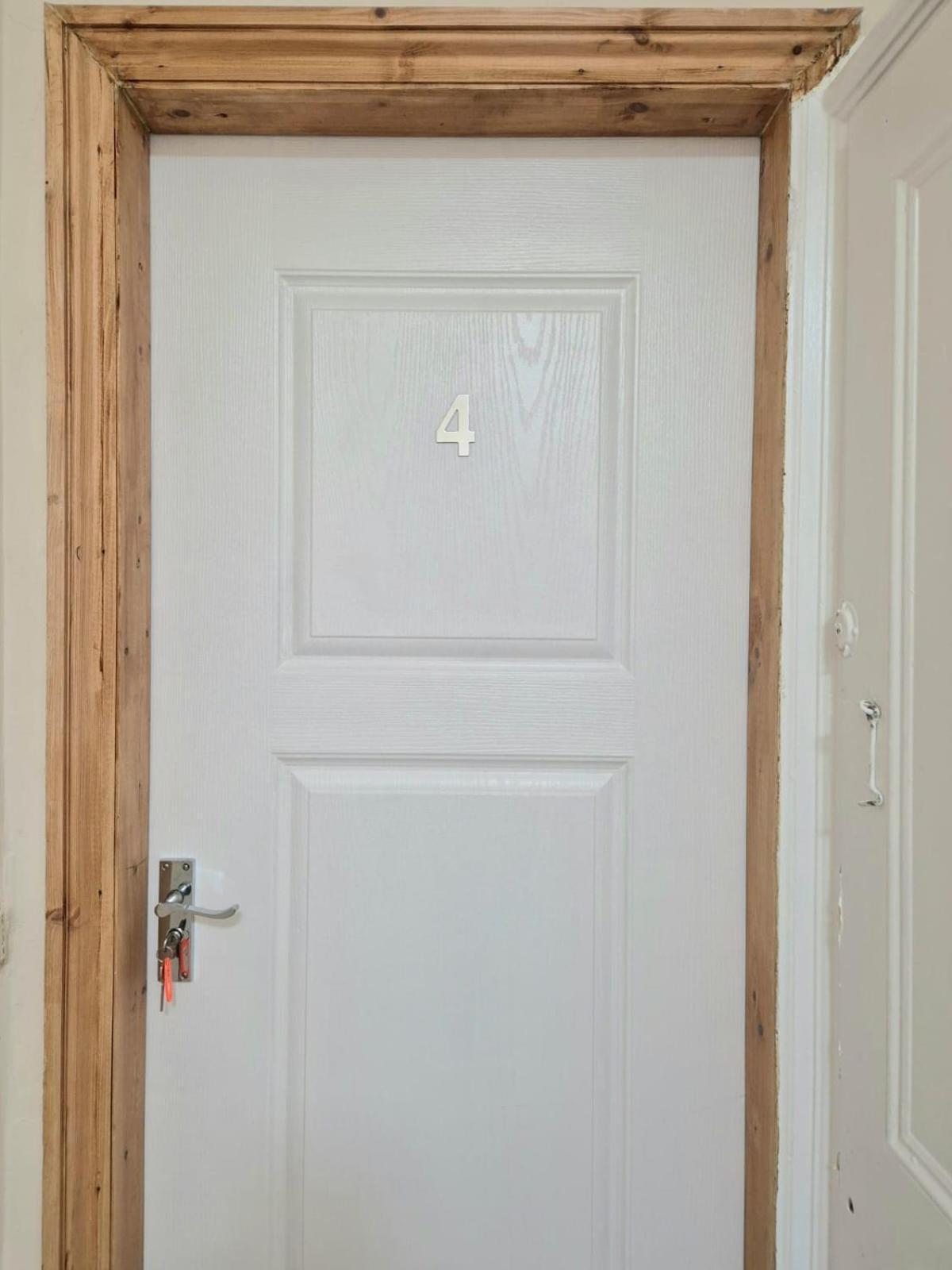 Rooms In Manchester 6 Minutes Drive To Victoria Station ภายนอก รูปภาพ