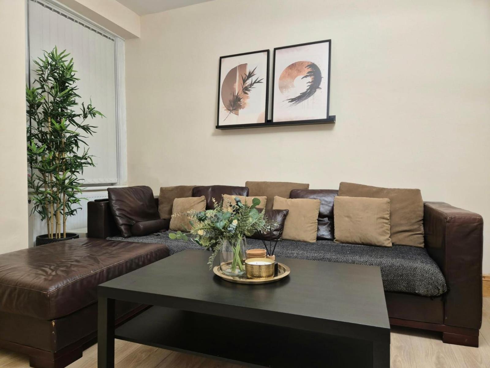 Rooms In Manchester 6 Minutes Drive To Victoria Station ภายนอก รูปภาพ